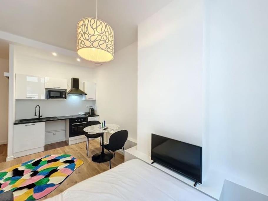 Cosy Studio, Centre Ville Thomassin 2 Lyon Luaran gambar